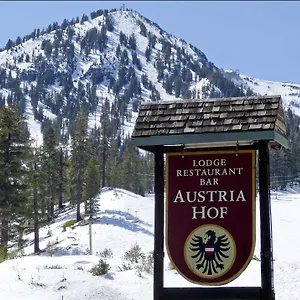 *** Hotel Austria Hof United States